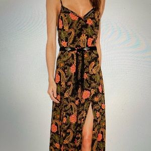 Spell Etienne Strappy Gown, Noir, Size Large